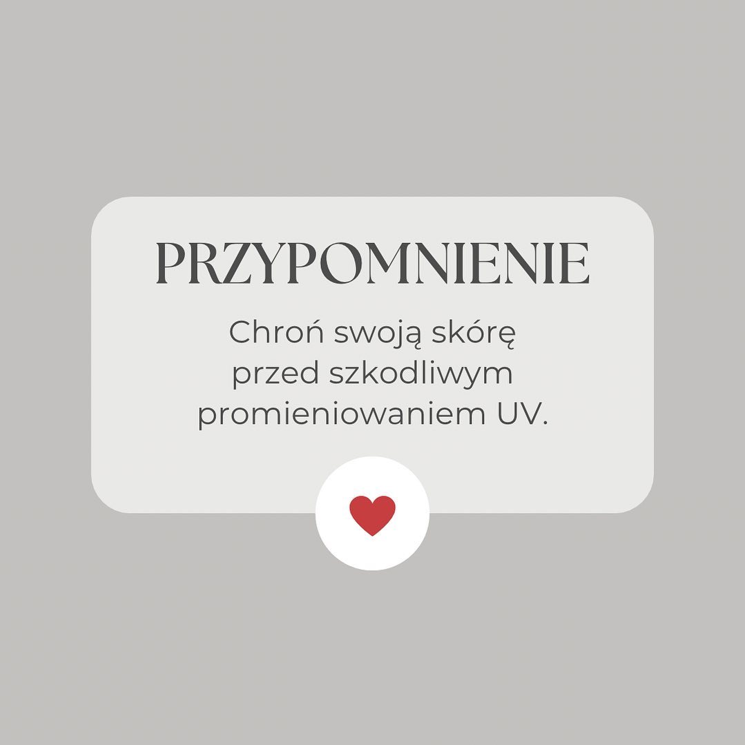 Fotoprotekcja w pigułce 🌞
👉🏼 PROMIENIE UVC:
- są w 100% pochłaniane przez warstwę ozonową ☁️
👉🏼 PROMIENIOWANIE UVB:
- największe natężenie jest w godzinach około południowych
- występują jedynie w okresie wiosenno-letnim 🌼
- odpowiadają za syntezę witaminy D w skórze
👉🏼 PROMIENIE UVA:
- przechodzą przez szyby samochodowe i okienne (w przeciwieństwie do UVB)
- natężenie utrzymuje się na stałym poziomie przez cały dzień
Skuteczny produkt ochrony przeciwsłonecznej musi chronić zarówno przed UVB, jak i UVA. 🧴
Minimalny stopień ochrony przed UVB wynosi 6 (preparaty np. SPF4 nie mogą być zalecane jako produkty ochronne)
SPF 30 oznacza, że dawka promieniowania wywołująca rumień po zastosowaniu kremu z filtrem UV może być 30-krotnie wyższa niż dawka promieniowania potrzebna do wywołania rumienia na skórze niechronione. Nie można mylić tego z długością czasu przebywania na słońcu! ☀️
Krem z filtrem UV nakładamy 20 min przed wyjściem z domu i co 2 godziny w ilosci 2mg/cm2 skory - tylko taka objętość zapewnia np. SPF50. Często stosuje się mniejsze objętości, a więc realny SPF jest znacznie niższy. Amerykańska Akademi Dermatologii rekomenduje, aby objętość ok. 30-35ml lub objętość kremu mogącą zmieścić się w ręku stosować jednorazowo na powierzchnie całej skóry. Inna reguła zwana zasadą „łyżeczki” tj. 1 łyżeczka od herbaty kremu (ok. 5ml) powinna być stosowana na twarz, głowę i szyję, 1 na każde ramię i przedramię, 2 łyżeczki na tułów (przód i tył) i po 2 na każdą nogę. 👌🏼
/oprac na podst wytycznych Pol.Tow.Derm
#MEDISTIC #dermatolog #dermatologia #dermatologradzi #dermatologpoznań #opalanie #filtryprzeciwsłoneczne #lato #słońce #slonecznydzien #przypomnienie #pamietajo #ważnytemat