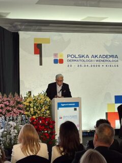 Kwiecień za nami, a my dziś wspominamy „Polską Akademię Dermatologii i Wenerologi ”, która odbyła się w Kielcach. Nasz specjalista prof. dr hab. n. med. Zygmunt Adamski był jednym z prowadzących sesję mistrzów - „Mój niezapomniany pacjent” 👏🏼
#polskaakademiadermatologiiwenerologii #dermatología #konferencja #derma